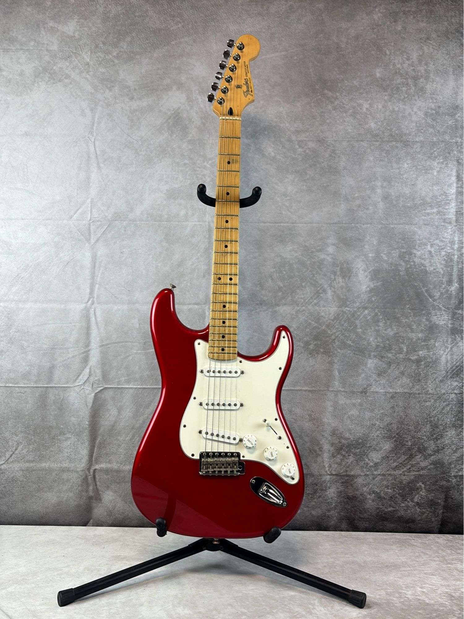 Fender Strat wine red MZ7136332 * normal issues - Kaufman