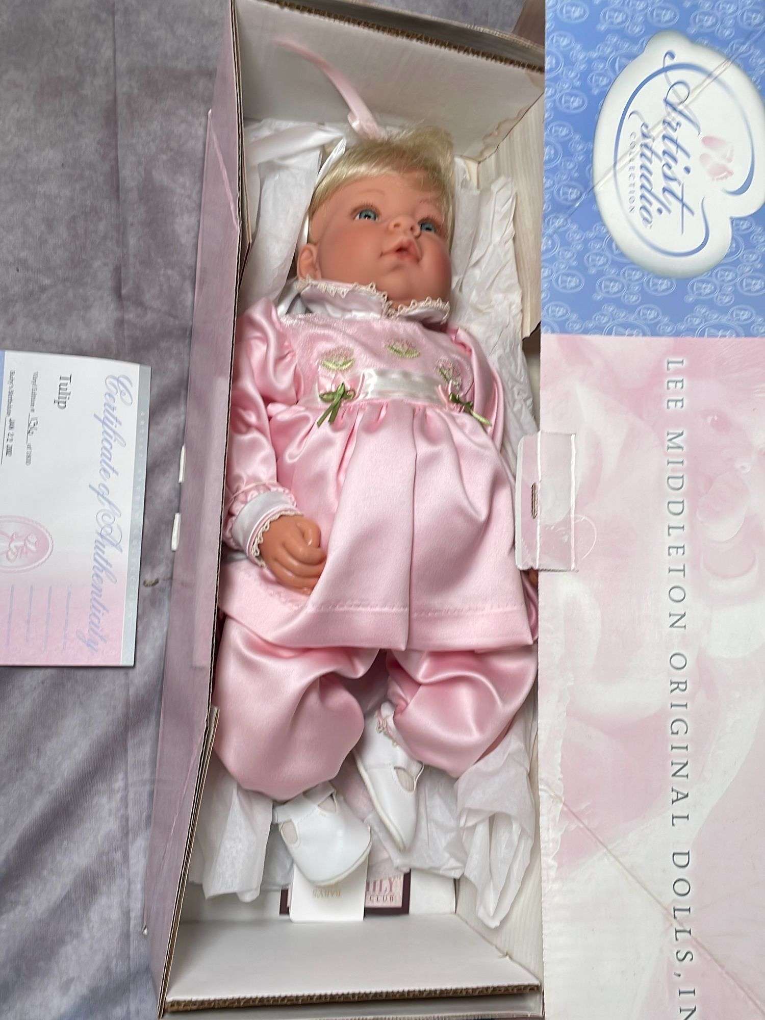 リーミドルトン LEE MIDDILTON リボーンドール 洗礼服 赤ちゃん人形