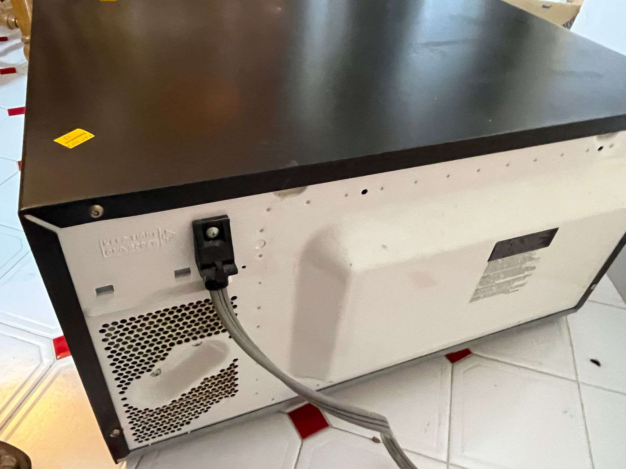 Sharp Microwave - Kaufman Realty & Auctions