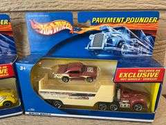 TWO 1/64 HOT WHEELS PAVEMENT POUNDERS - Kaufman Realty