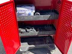 Rubbermaid Commercial Rolling Cart