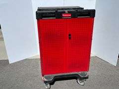 Rubbermaid Commercial Rolling Cart