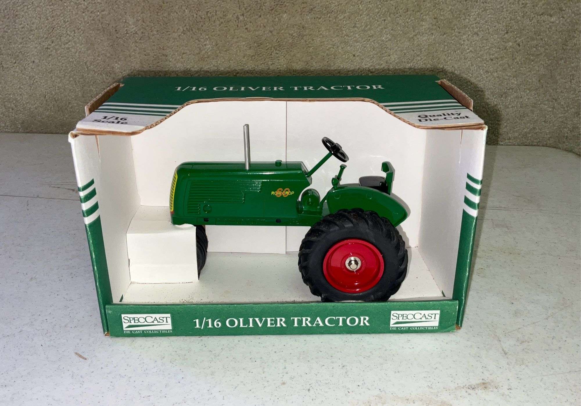 着用1回【VAJRA】ORWELLオーウェル 41 1/16 scale Oliver Row crop 60 tractor, NIB - Kaufman Realty & Auctions