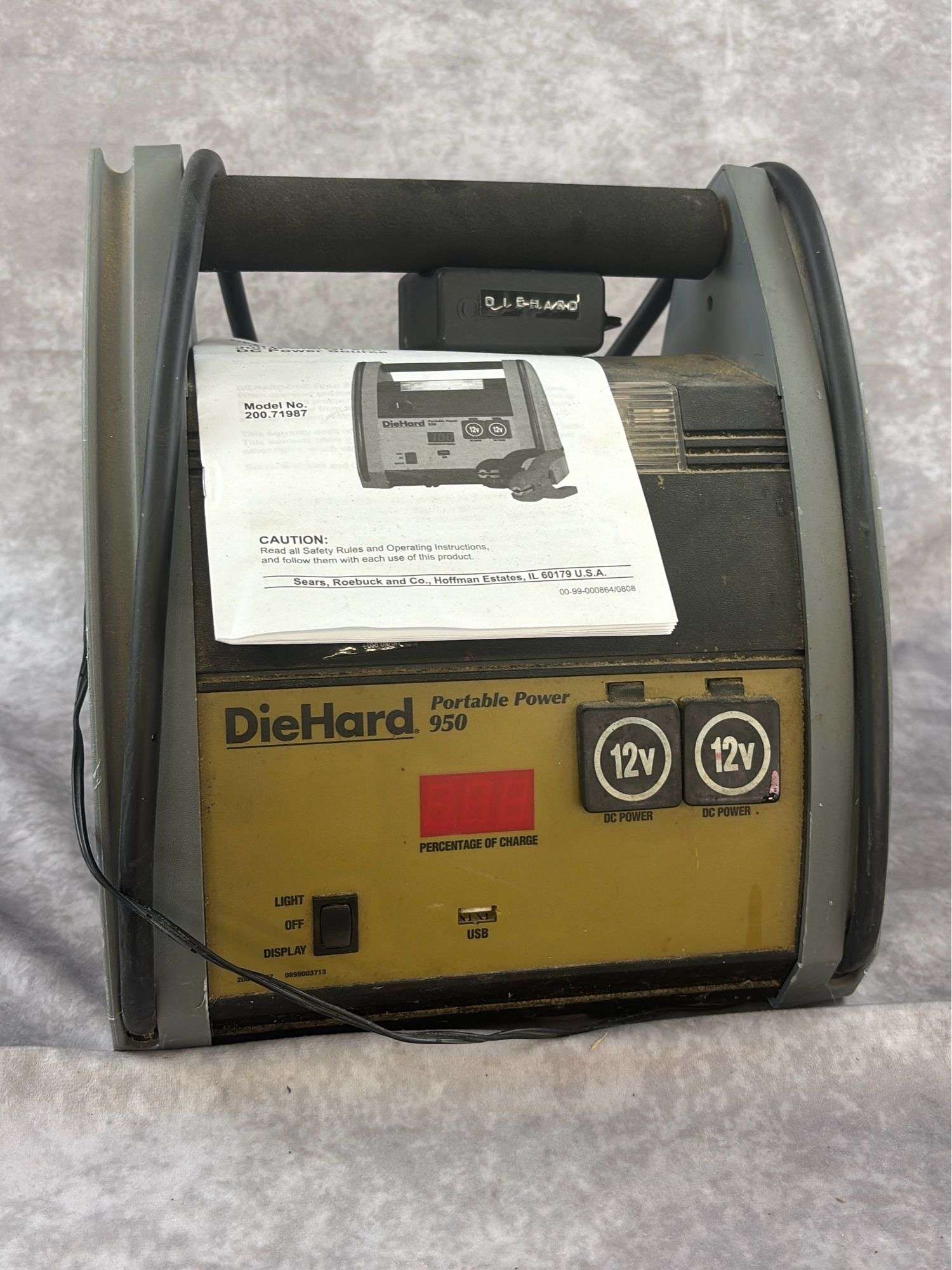 Diehard portable power 950 - Kaufman Realty & Auctions