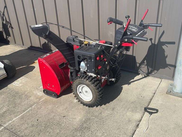 Craftsman 277cc 28” EZ Steer Snowblower Kaufman Realty & Auctions