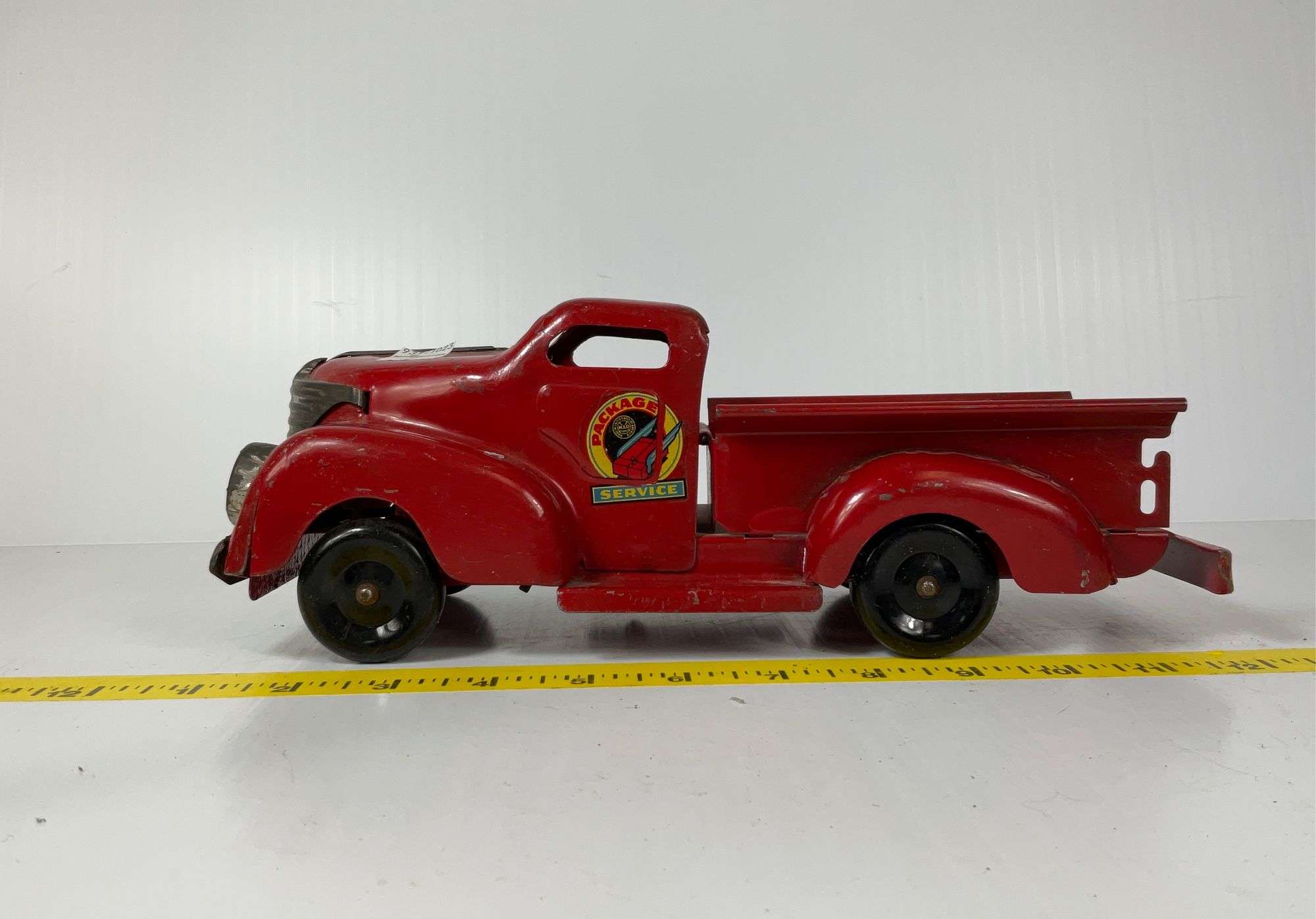 Marx Company Package Service Truck - Kaufman Realty & Auctions