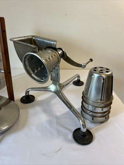 Coffee Pot & Vintage Food Processor