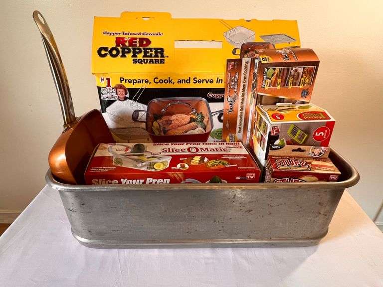 Metal Tub, Copper Pots, Gadgets