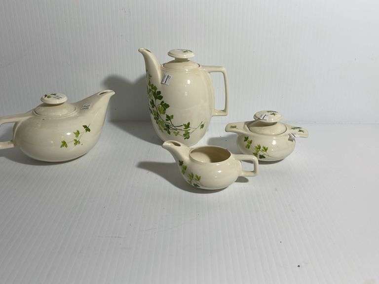 Parsley Tea Set