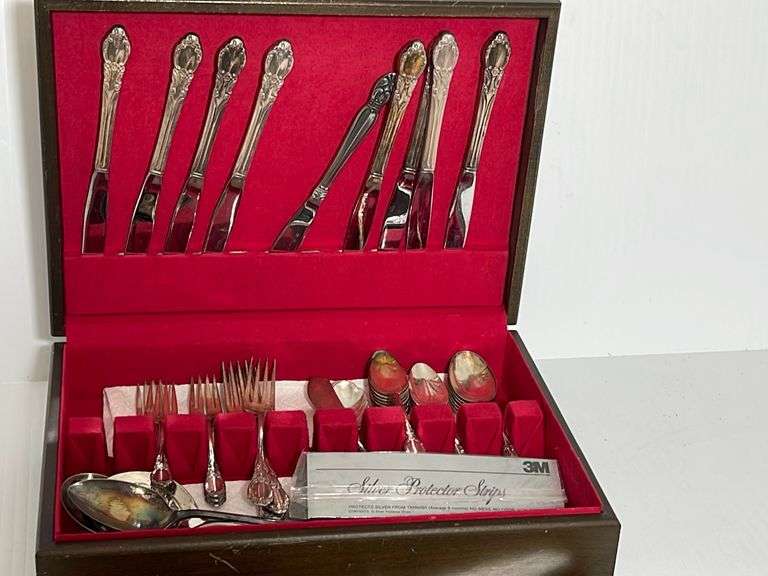 Roger’s Flatware Set