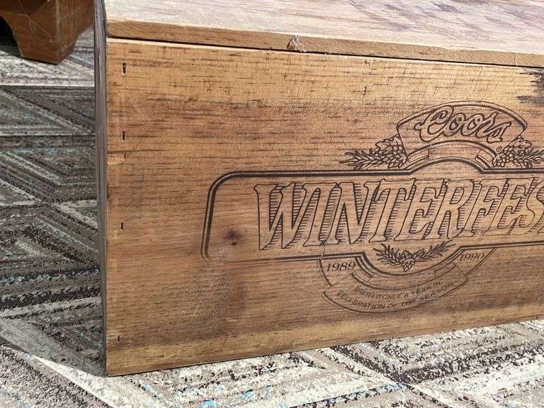 COORS WINTERFEST 1989-1990 WOOD CRATE - Kaufman Realty & Auctions
