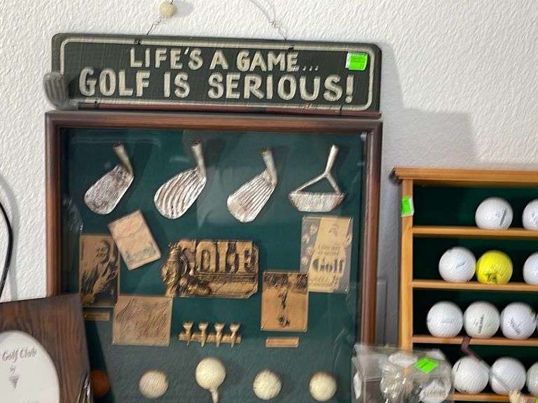Assorted Golf Decorations