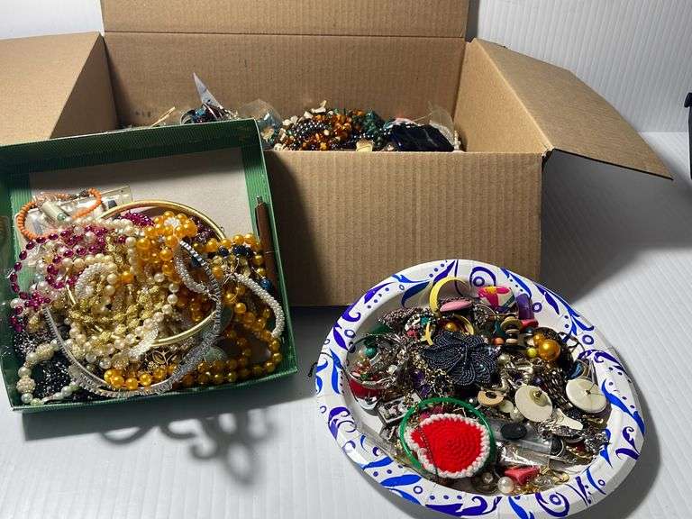 Assortment of Jewelry