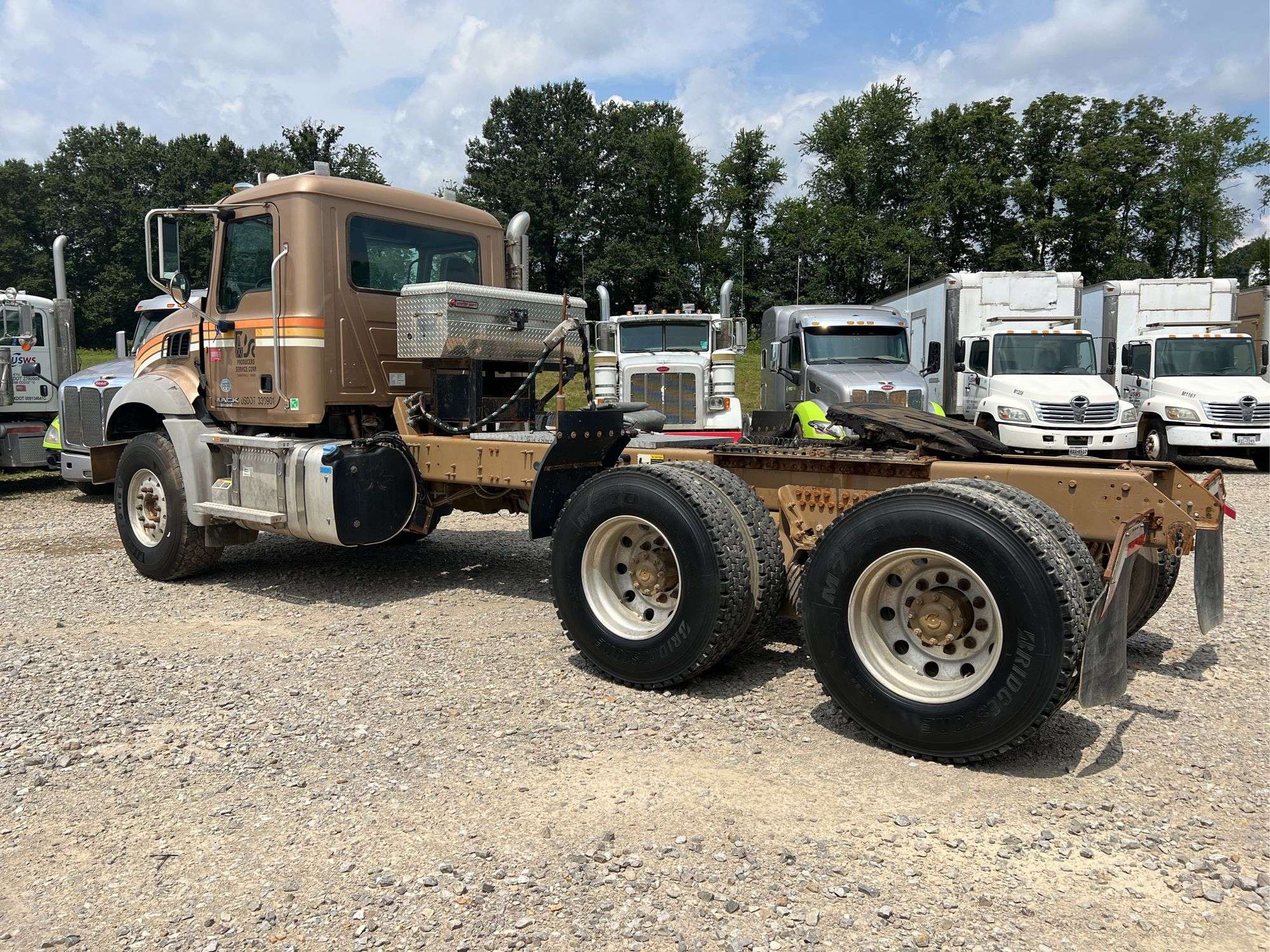 2013 Mack GU813 showing 28,759 mi, 2,504 hrs / runs - Kaufman Realty ...