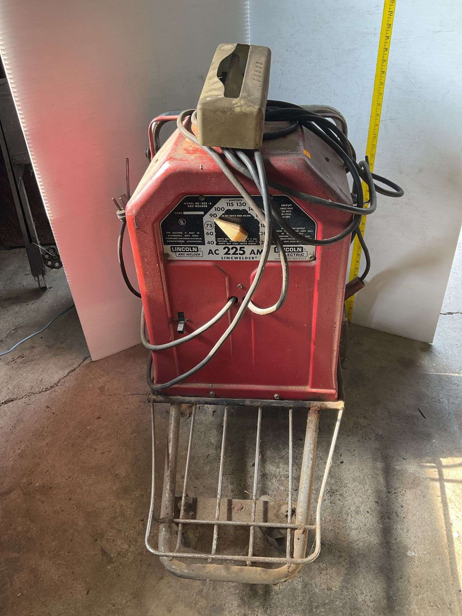 Lincoln Arc Welder AC-225-S - Kaufman Realty & Auctions