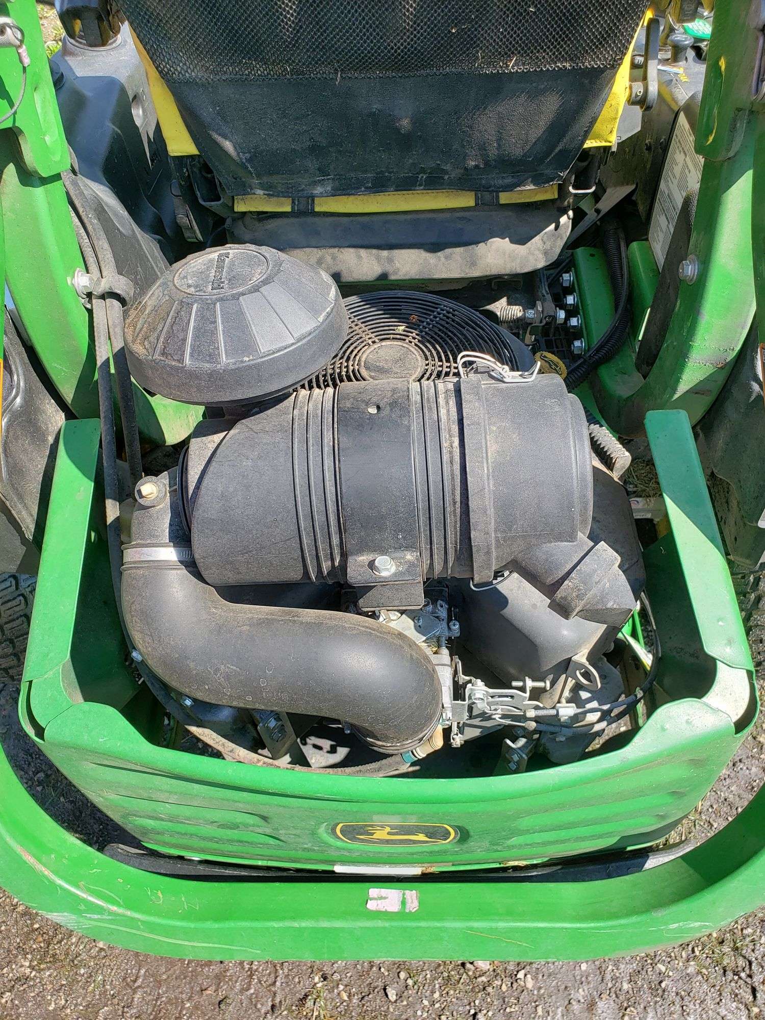 2022 John Deere 950M Zero Turn 72