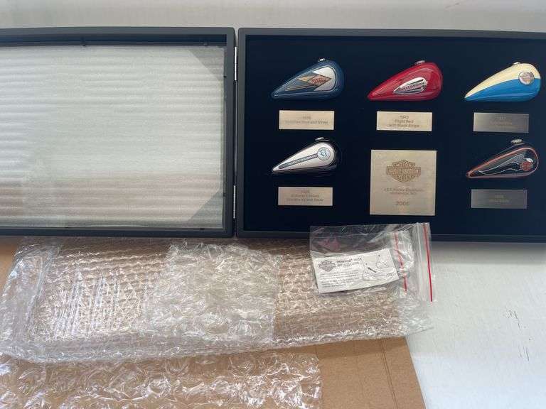 Harley Davidson Collectable Tank Set