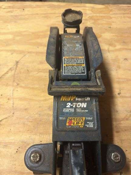 SPEEDY LIFT MVP SUPER LIFT 2-TON FLOOR JACK W/ CARRYING HANDLE