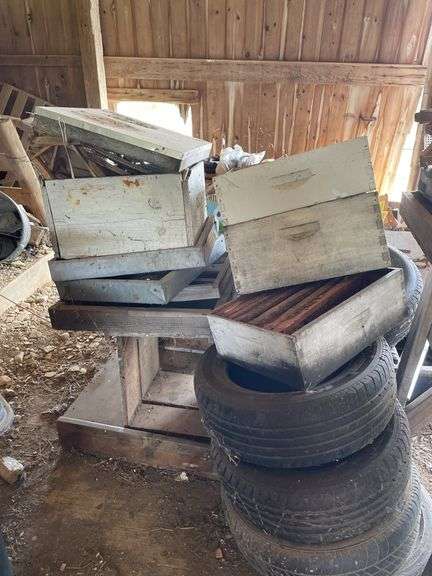 Assortment of Beehive Parts