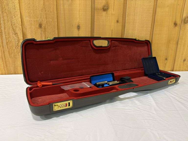 Caesar Guerini Hard Cover Gun Case w/ Owners Manuel and Chokes
