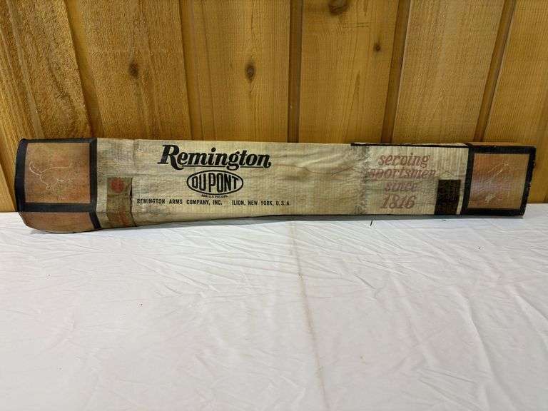 Remington Model 700 BDL Custom Deluxe 243 WIN. Box.