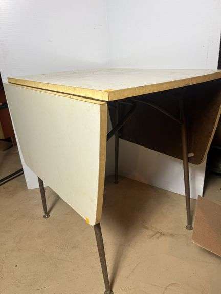 Drop Leaf Mid-Century Table