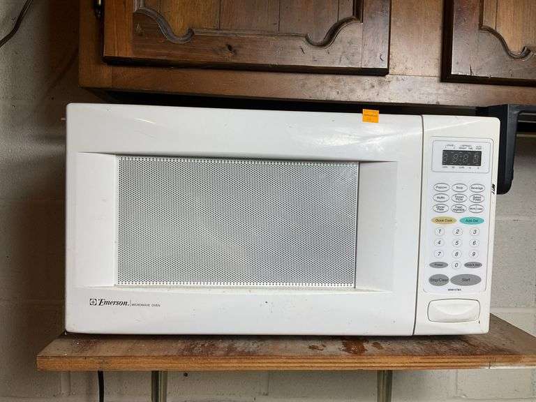 Emerson Microwave Oven