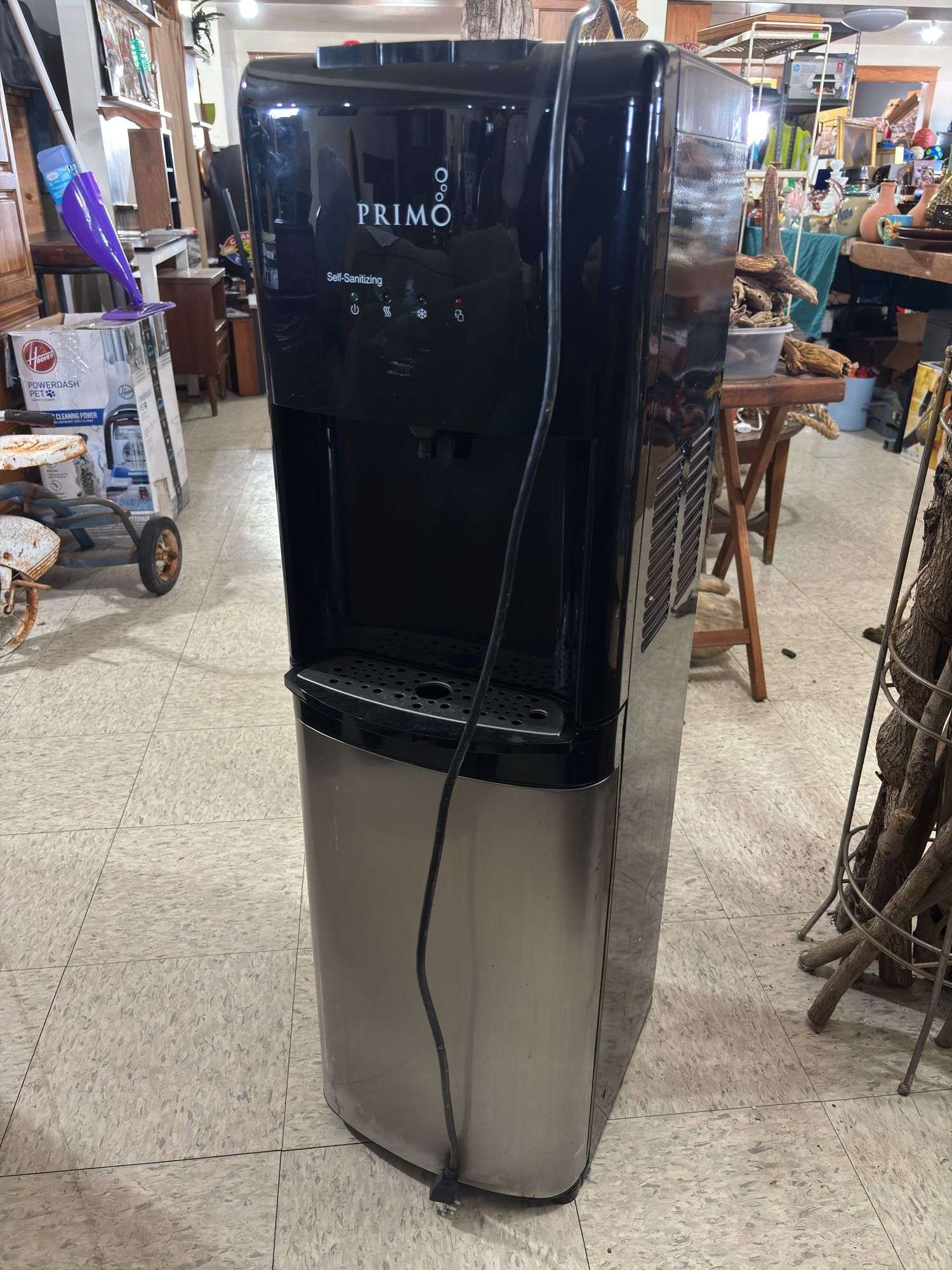 Primo Water machine /works - Kaufman Realty & Auctions