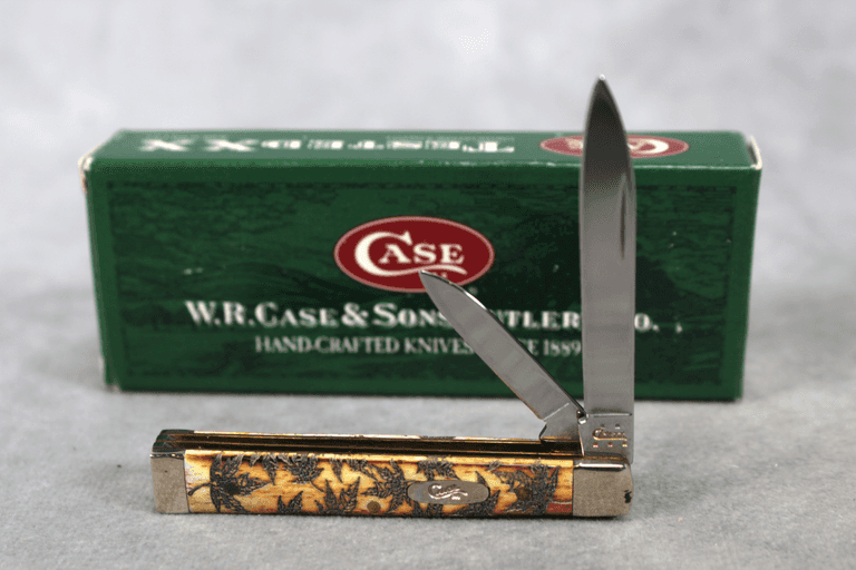 2005 CASE BABY DOCTOR YELLOW/CHESTNUT LEAF ETCH 6282