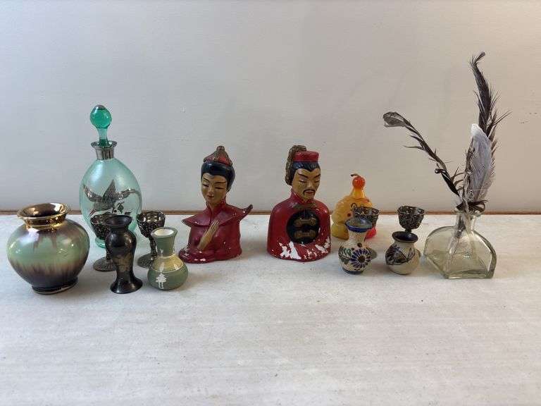 China chalkware , sm vases