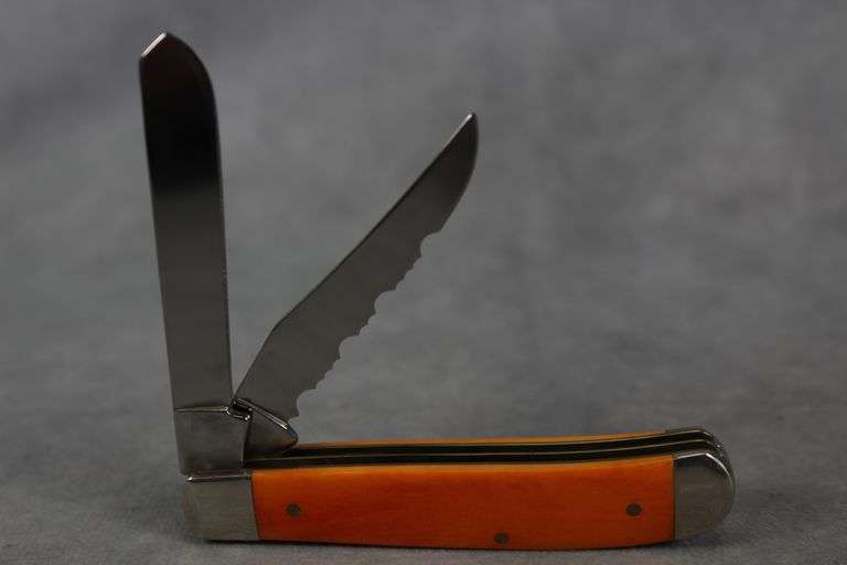 2007 CASE MEDIUM TRAPPER PERSIMMON ORANGE HALLOWEEN ETCH 6207
