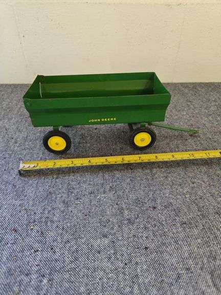 JOHN DEERE FORAGE WAGON