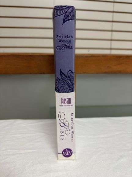 Spirit Led Women MEV Bible