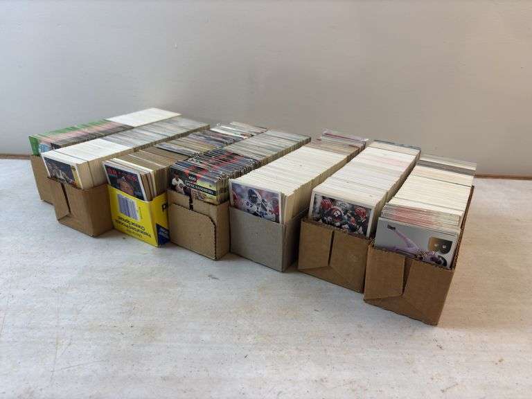 Football/ Baseball/Basketball Cards