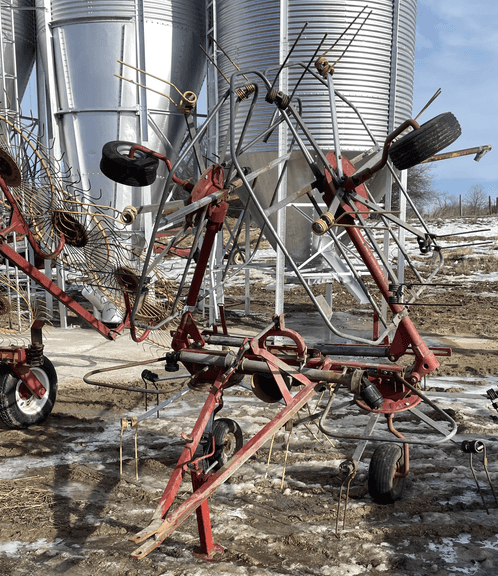 Agco New Ideal Model 4917 Hay Tedder