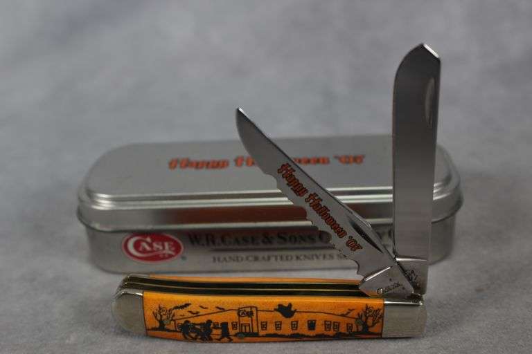 2007 CASE MEDIUM TRAPPER PERSIMMON ORANGE HALLOWEEN ETCH 6207
