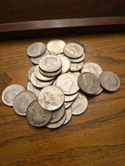 LOT OF 40-1964 KENNEDY HALVES