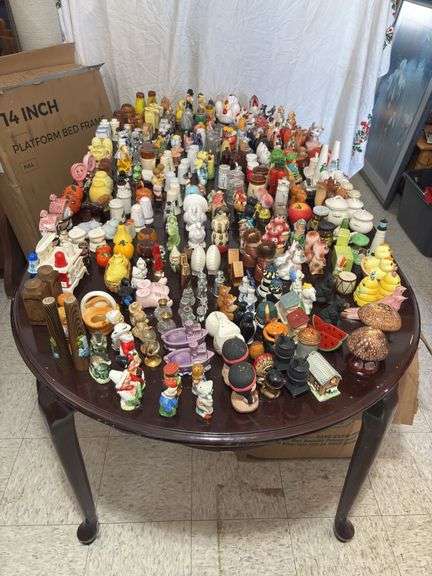 Lg Salt & Pepper collection 200 plus sets