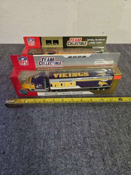 MINNESOTA VIKINGS DIE CAST TRUCKS NIB BID X 2