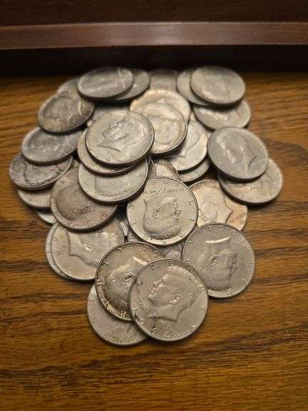 LOT OF 40-1964 KENNEDY HALVES