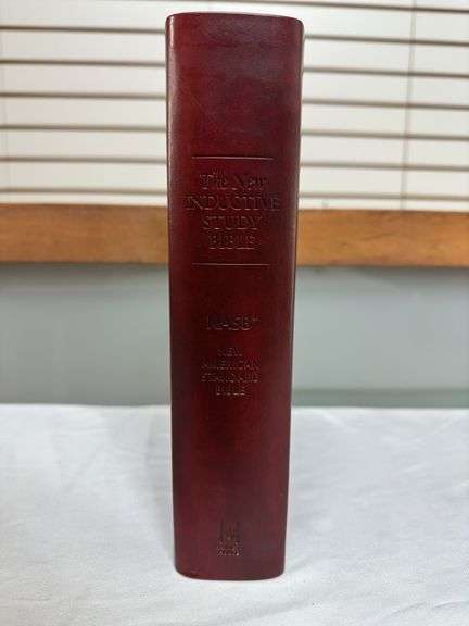 NASB The New Inductive Study Bible Burgundy Milano Softone
