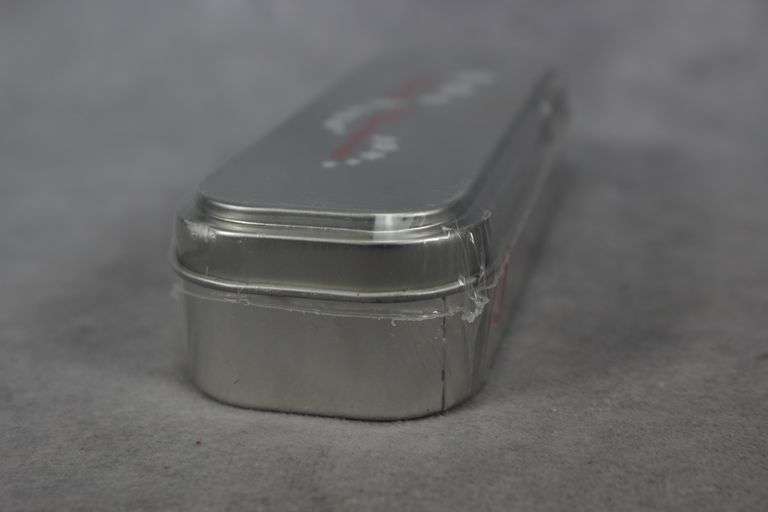 2012 CASE MEDIUM FOLDING HUNTER NAVY BLUE CHRISTMAS NEW IN TIN