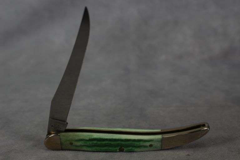 2009 CASE MEDIUM TOOTHPICK EMERALD GREEN BONE KINFOLKS 610094