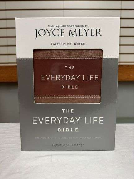 The Everyday Life Amplified Bible Notes and Commentary by Joyce Meyer Blush Leatherluxe