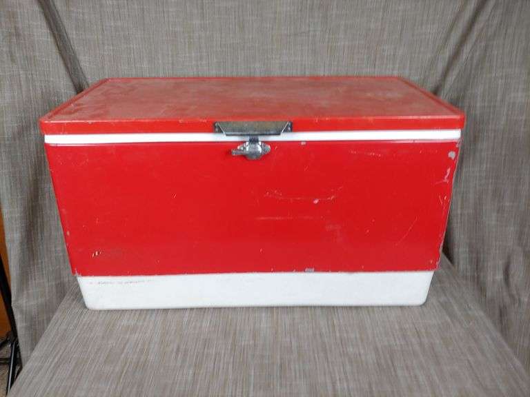 Vintage Coleman ice chest - Kaufman Realty & Auctions