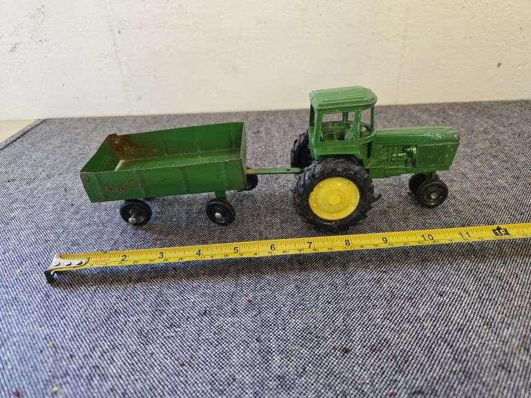 JOHN DEERE TRACTOR AND WAGON