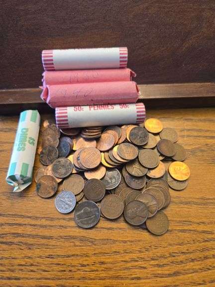 LOT OF PENNIES AND ROLL OF DIMES