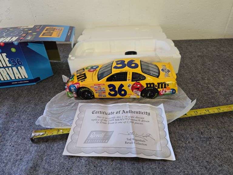 1999 NASCAR ERNIE IRVAN 1:18 SCALE DIE CAST STOCK CAR NIB
