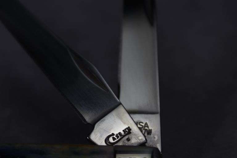 2019 CASE MINI TRAPPER BURNT PURPLE BONE TRIBAL JIG 6207W