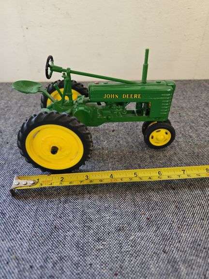 JOHN DEERE TRACTOR